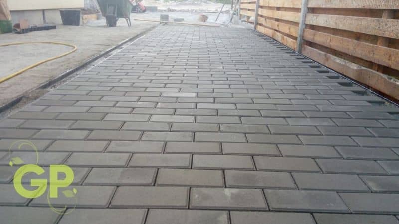 Укладка тротуарной плитки в Киеве
